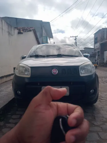 Fiat Uno Vivace Celeb. 1.0 EVO F.flex 8V 5P 2014