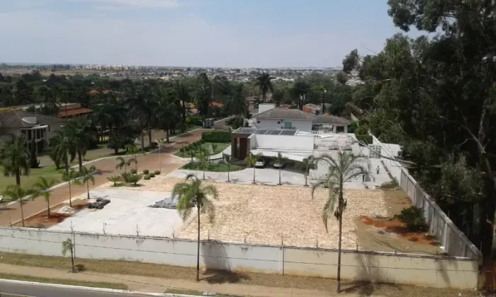 Apartamento Águas Claras 1 qto - Vista livre nascente permanente - Piscina solar aquecida