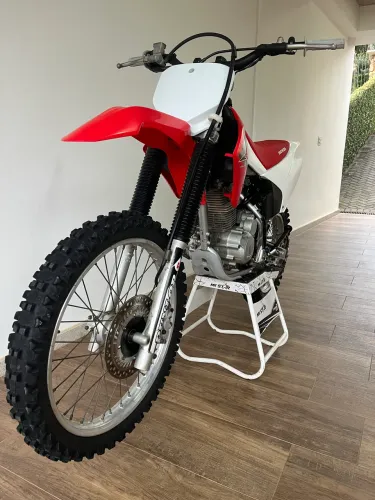 Crf 230f ano 2016