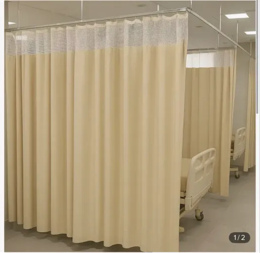 Cortina hospitalar usada