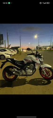 Vendo CB Twister 250 semi nova