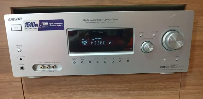 Vende-se receiver Sony, modelo STR -k 1510