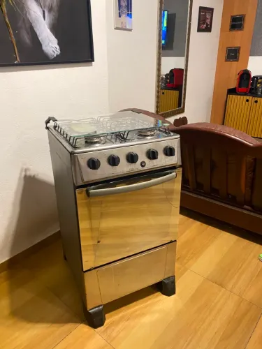 Fogão inox espelhado
