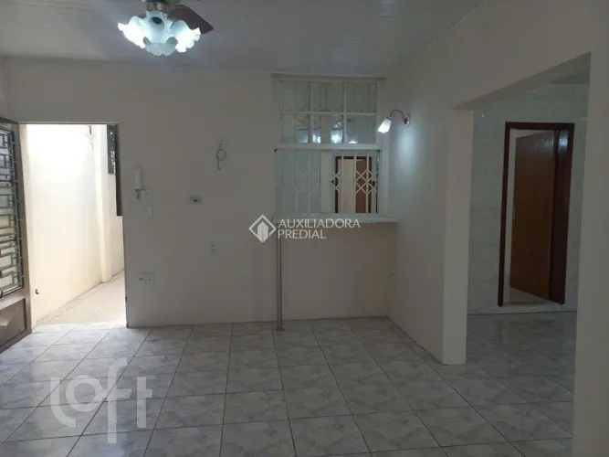 Casa residencial à venda no bairro Floresta com 150 m² e 4 dormitórios/quartos.