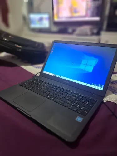 Notebook 500GB / 4gb ddr4 / Intel Celeron 4205u 1.8ghz