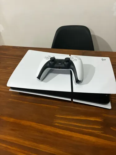 PlayStation 5 / Ps5