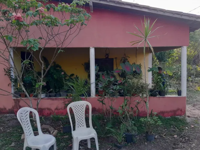 CASA A VENDA NO QUEBRA POTE
