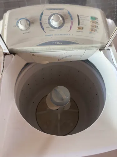 Máquina de Lavar 12kg Com defeito