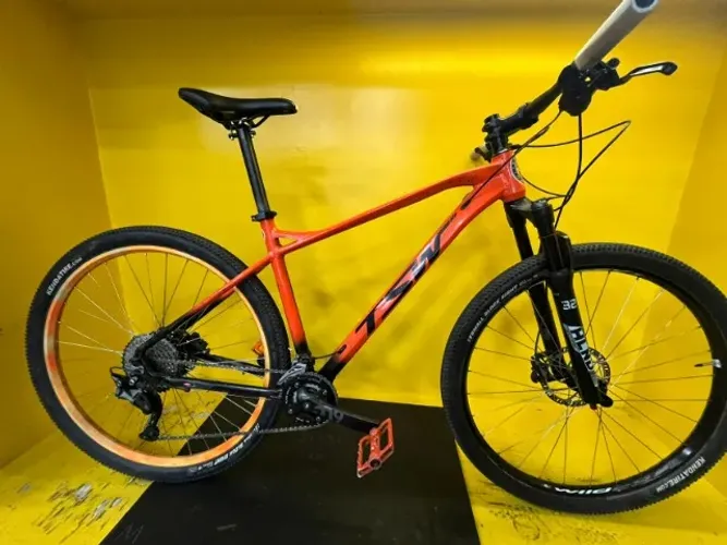 Bicicleta TSW Stamina tam 19 - Deore 10v