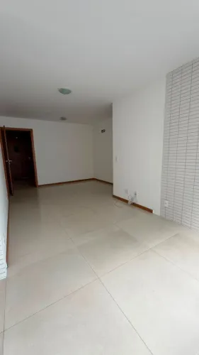 Apartamento a 1 Quadra do Mar | 3 Quartos com Suíte | Lazer de Clube