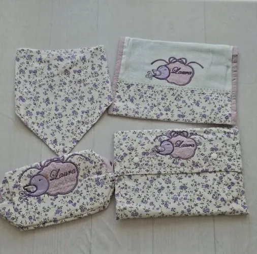 Conjunto personalizado lilás Laura