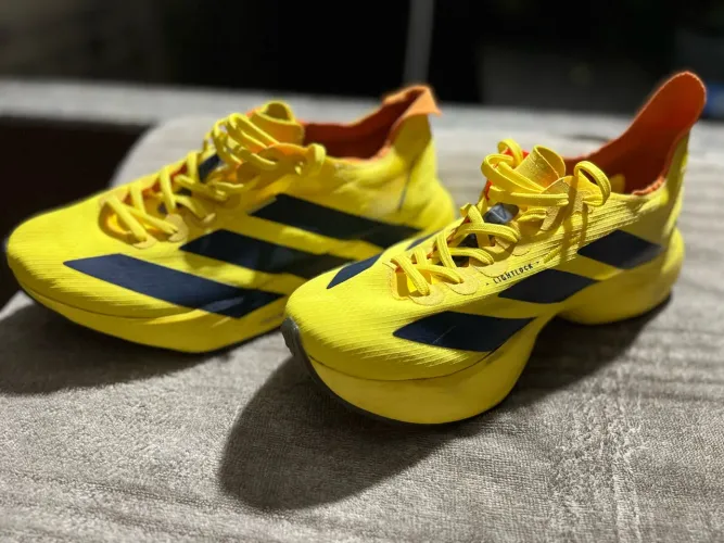 Tênis Adizero mais Smart Watch WS - 26