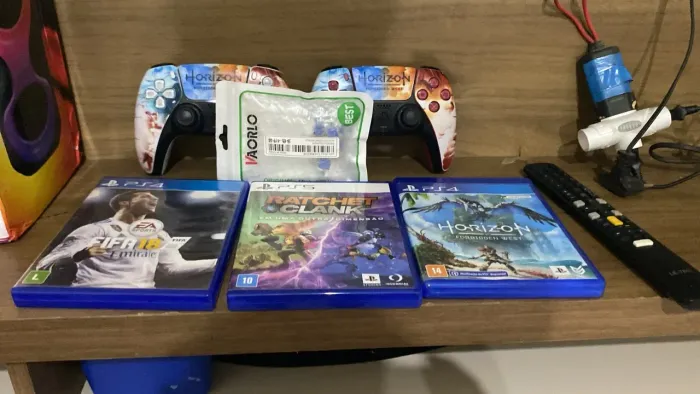 Vendo ou troco PS5 + 2 Controles Personalizados + Jogos | Kit Completo