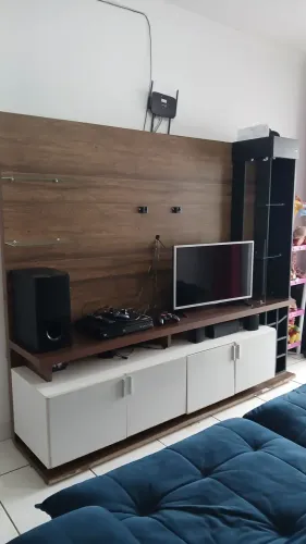 Vendo sofá e rack