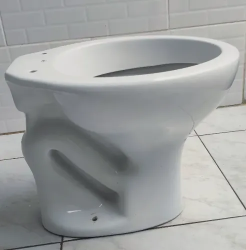 Vendo Vaso Sanitário Celite para Válvula de Descarga (Tipo Hidra) - Em Ótimas Condições!