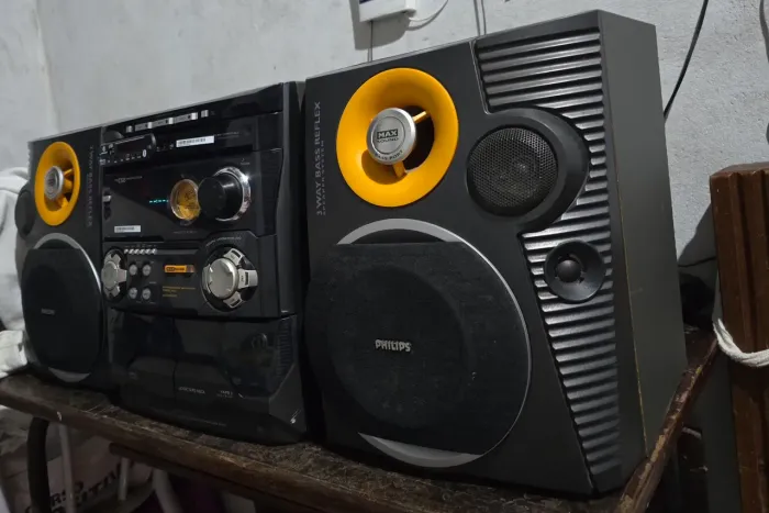 Mini System Philips FW-C505 - Com Bluetooth