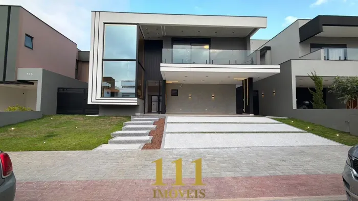 Casa no Condomínio Vivant Urbanova/ São José dos Campos.