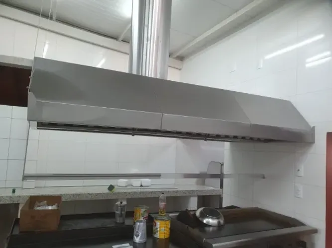Coifa com exaustor para cozinha industrial (d)