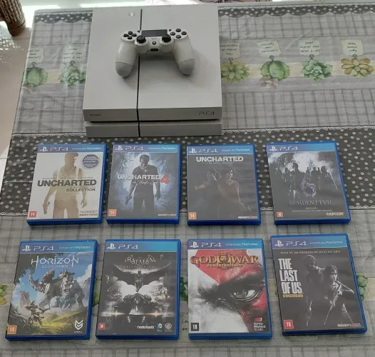 PS4 500GB Branco com 8 jogos