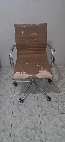 Cadeira de Escritório Giratória