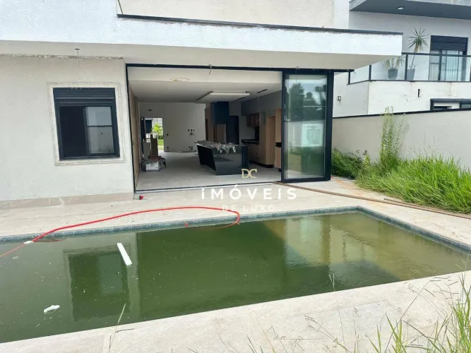 Casa à venda com 3 suítes e piscina no Condomínio Portal dos Bandeirantes, Salto/Sp