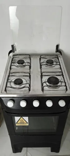 Fogão Muller funciona às 4 bocas e o forno, faço entrega