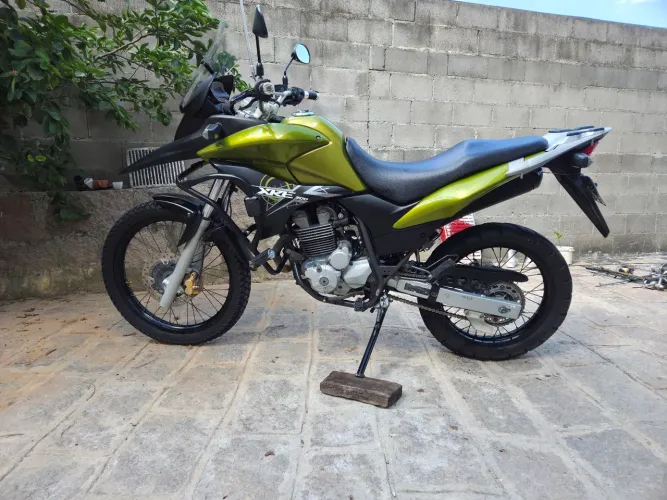 Xre 300 2012