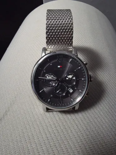 Relógio Tommy Hilfiger Evan multifunção aço - com caixa