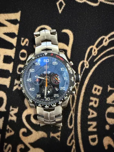 relógio tag heuer formula 1 senna, com cronógrafo e caixa de 45mm