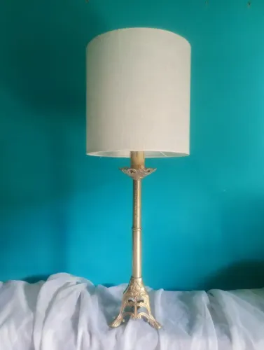 Arte sacra - Antiga luminária de mesa / abajur litúrgico em bronze com banho de prata