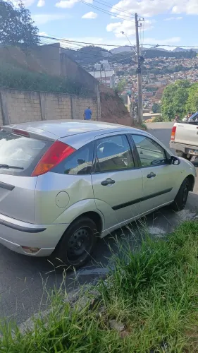 Ford Focus 1.6 S/se/se Plus Flex 8v/16v 5P 2004