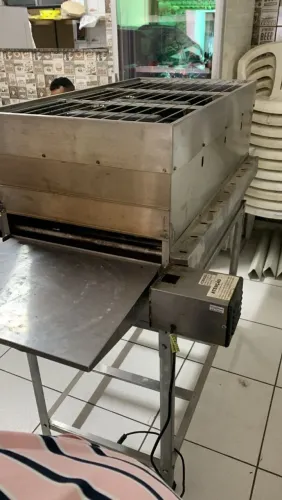 Forno esteira pizzas e salgados a gás 