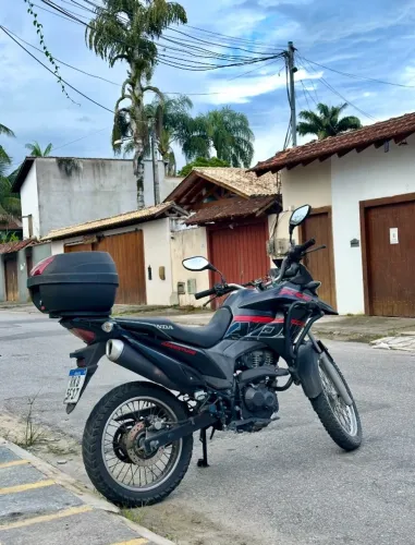 XRE novinha 15mil KM