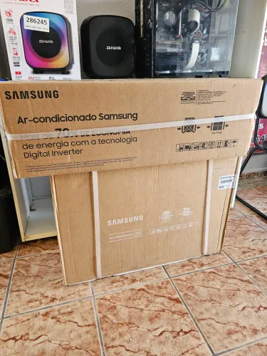 Ar condicionado SAMSUNG ULTRA 12000 BTU LACRADO
