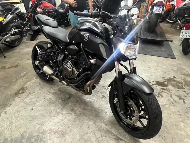 YAMAHA MT-07 2019 COM 25MIL KM