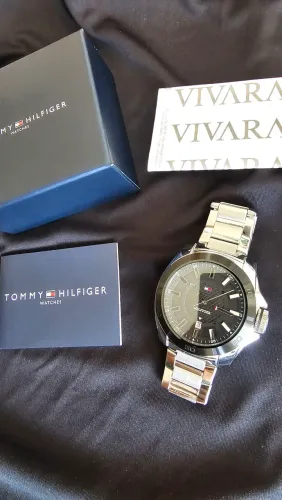 Relógio Tommy Hilfiger 44mm original Vivara com nota