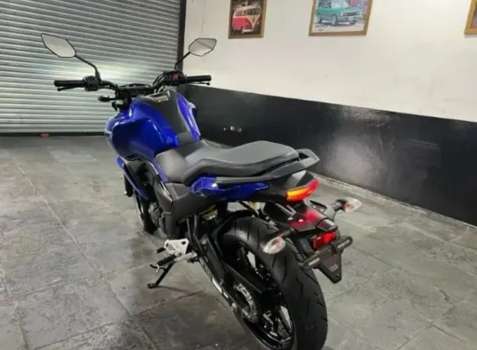 Vendo essa Fzr 150 cilindrada