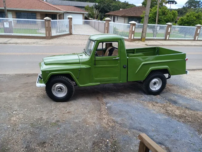Ford F-75 4X4 2.3 1973