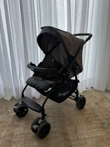 Carrinho de bebê Burigotto (cinza e preto) - Usado