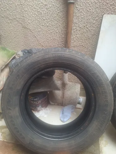 Pneu Goodyear e continental 185 65 14 