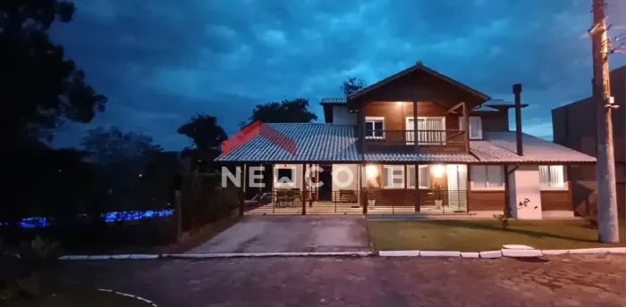 Casa de condomínio em Estrada Cristóvão Machado de Campos - Vargem Grande - Florianópolis/