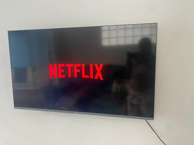 Tv 50 polegadas smart 4k com comando de voz