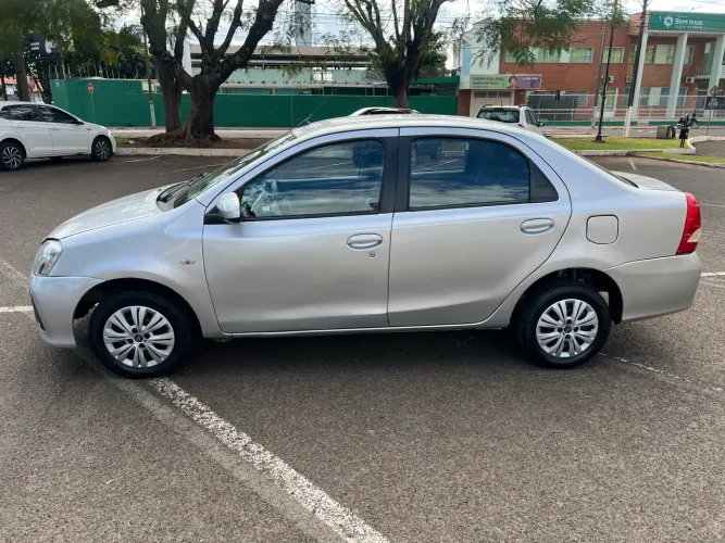 Toyota Etios XS Sedan 1.5 Flex 16V 4P Mec. 2018
