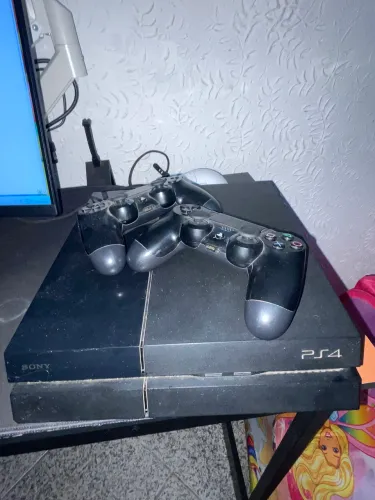 PlayStation 4 Fat 500GB + 2 Controles Originais + Câmera PS4 - Nunca Aberto