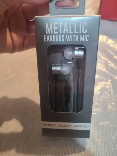 Fone de ouvido, Metalic