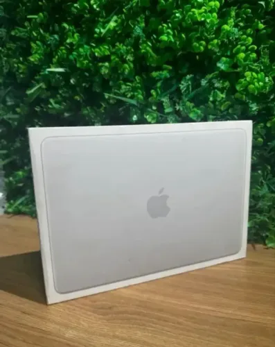 Notebook Apple MacBook Air 2026 Apple M5 / Memória 16GB / SSD 512GB / 13.6"