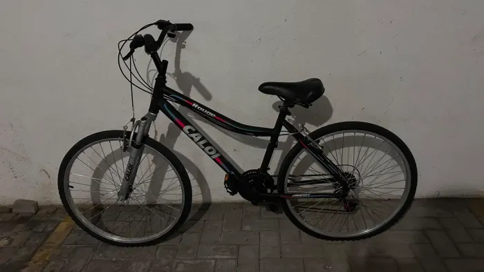 BICICLETA CALOI ROUGE ARO 26 R$ 550 QUASE NUNCA UTILIZADA