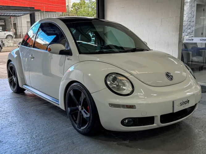 Volkswagen New Beetle 2.0 MI Mec./aut. 2010