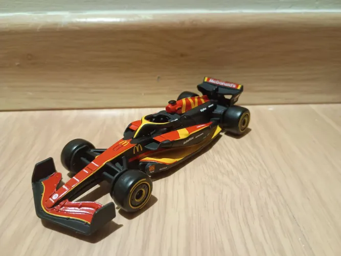 Miniatura fórmula 1 McDonald's 1:43 burago