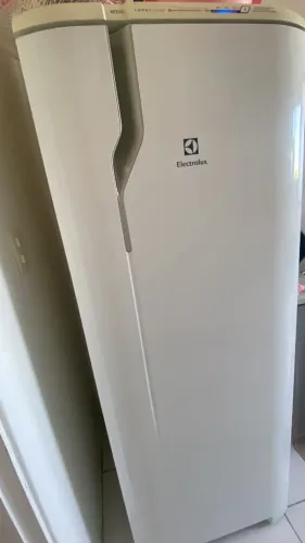 Geladeira Frost free 220V